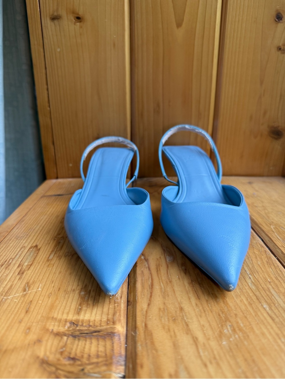 Size 8.5 / 9 Zara Light Blue Leather Pointed-Toe Kitten-Heel Slingback Mules - Picture 2 of 15